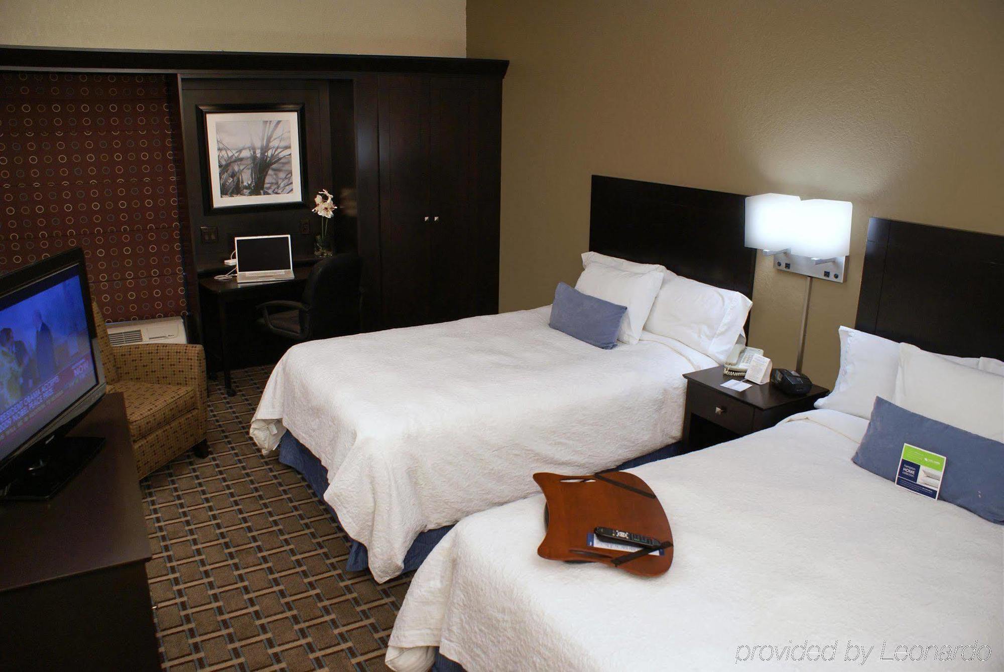Spark By Hilton Tampa Brandon Oda fotoğraf